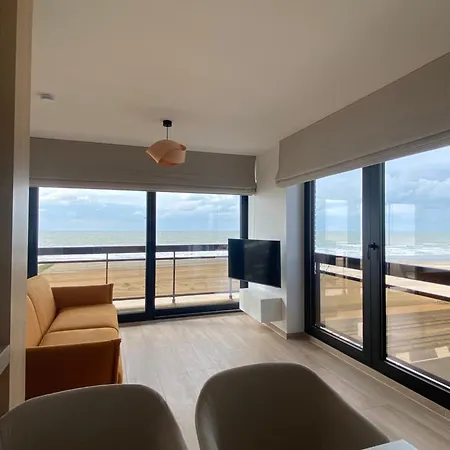 Hoekstudio Met Zeezicht & Hotelgevoel