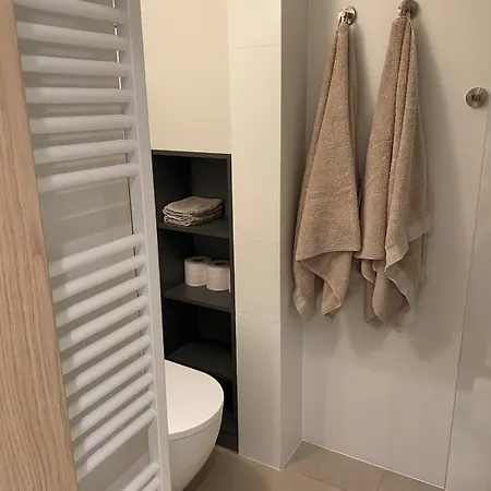 Hoekstudio Met Zeezicht & Hotelgevoel شقة