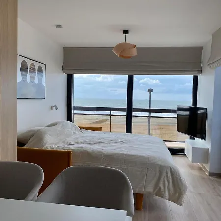 Hoekstudio Met Zeezicht & Hotelgevoel * أوستيند